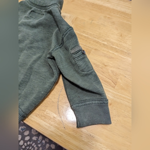 3/$30. OshKosh. Genuine Kids from Oshkosh fleece Jacket. Size 18 Months - Picture 3 of 6